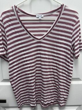 Splendid Women's Striped V-Neck Tee in Mauve & White small